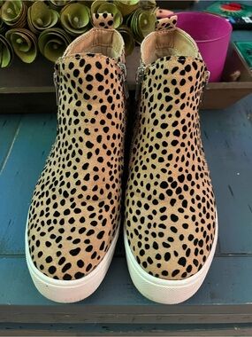 Soda Tan and Black Cheetah Print Slip-On Sneakers